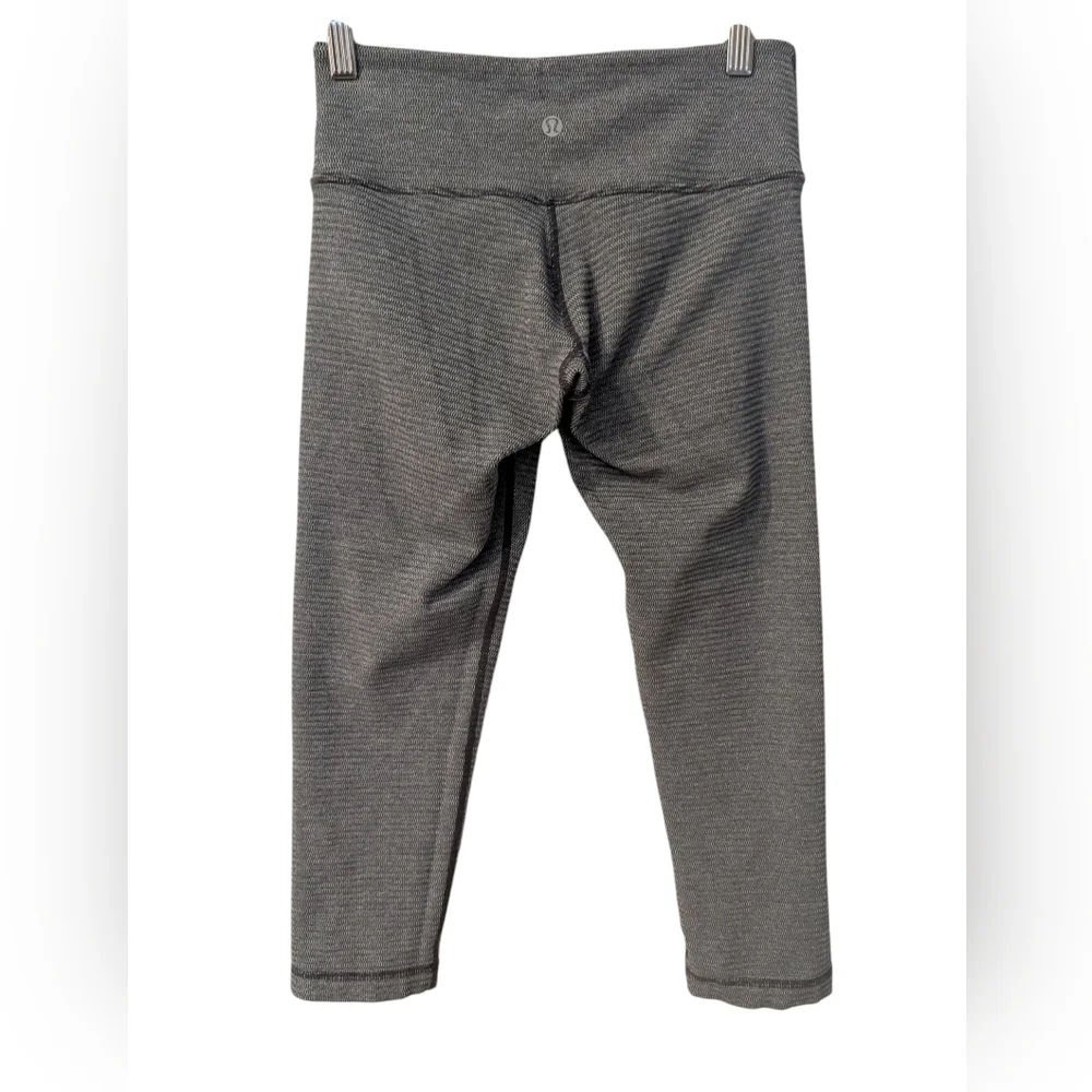 LULULEMON Wunder Under Cropped Low Rise Yoga Training Leggings Size 6 Gray